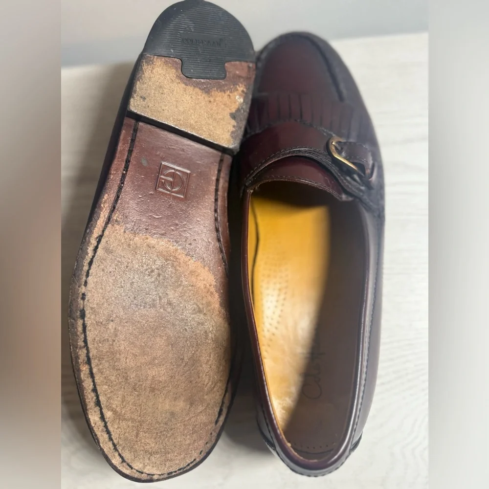 Cole Haan Men’s Maroon Leather Loafers with Buckle – Dress Shoes Size 10D